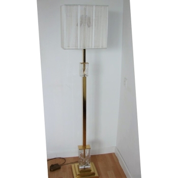 Szlifowane szkło w lampie Modern – zbliżenie